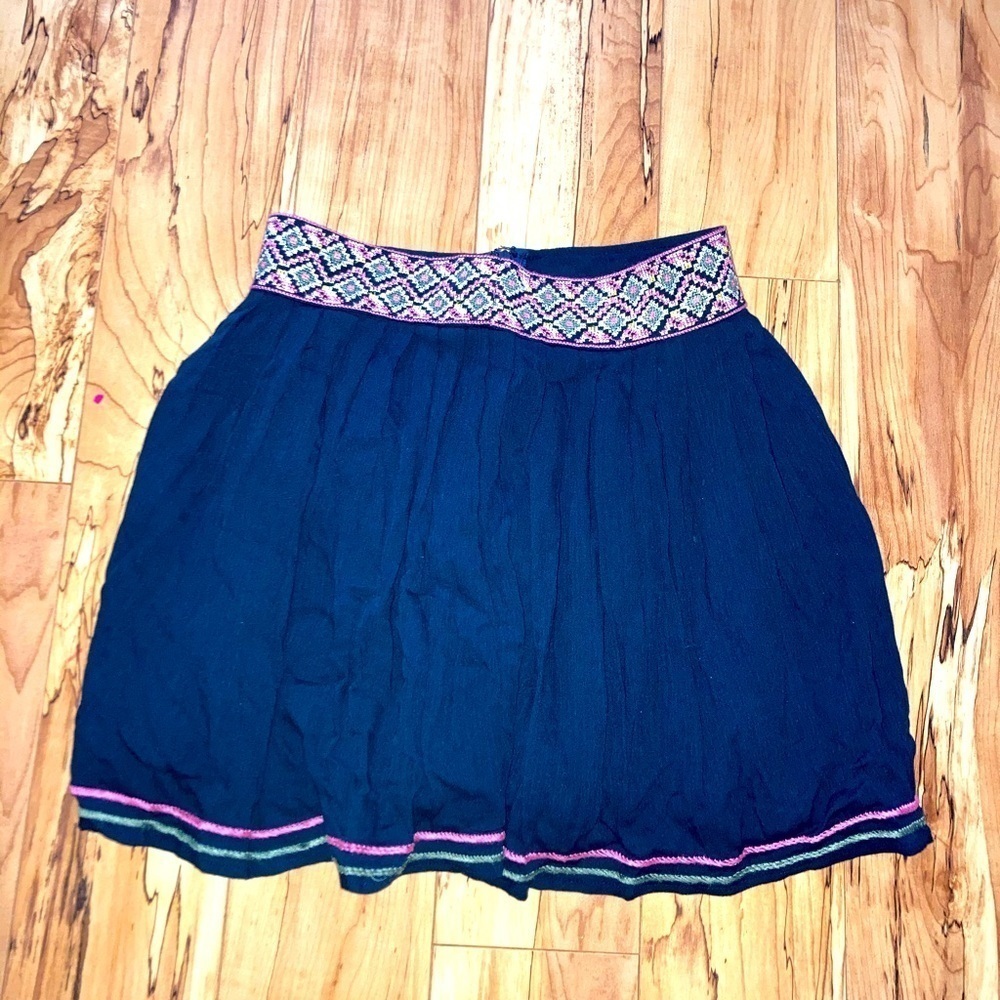 Miami skirt women’s size S navy blue